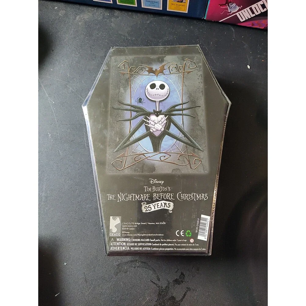 Nightmare Before Christmas Hot topic exclusive 550 piece puzzle